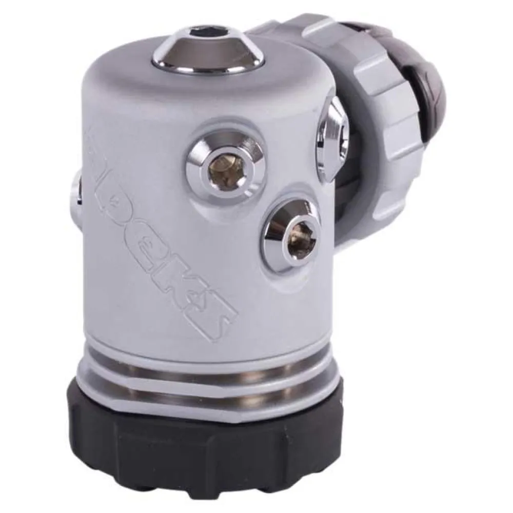 XL4 DIN 1st Stage Regulator 3 XL4 DIN 1st Stage Regulator